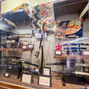 2021-wdw-walt-disney-world-EPCOT-japan-pavilion-mitsukoshi-department-store-shopping-disney-m...webp