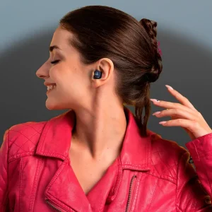 2025-amazon-disney-lilo-and-stitch-bluetooth-headphones-and-carrying-case-2-675x600.webp