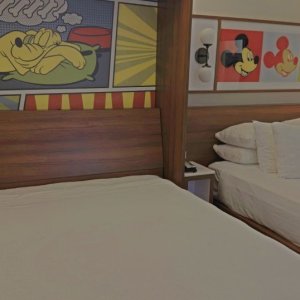 Disney-pop-century-bed.jpg